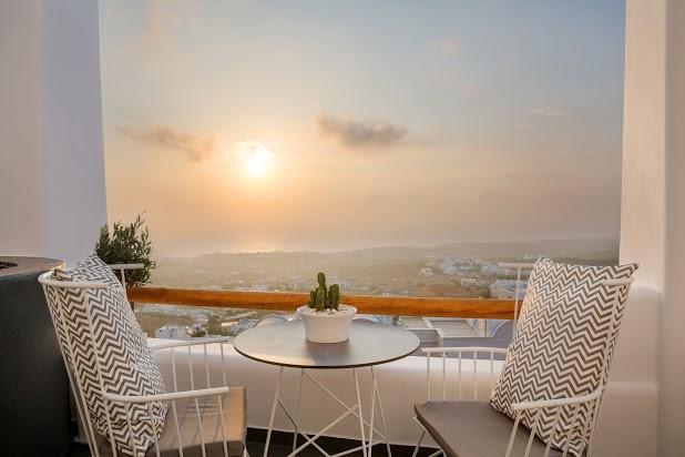 Nectarios Villa - Studios & Suites Adults Only ฟิรา ภายนอก รูปภาพ