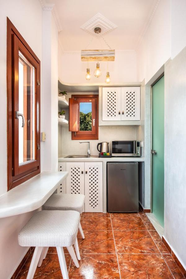Nectarios Villa - Studios & Suites Adults Only ฟิรา ภายนอก รูปภาพ